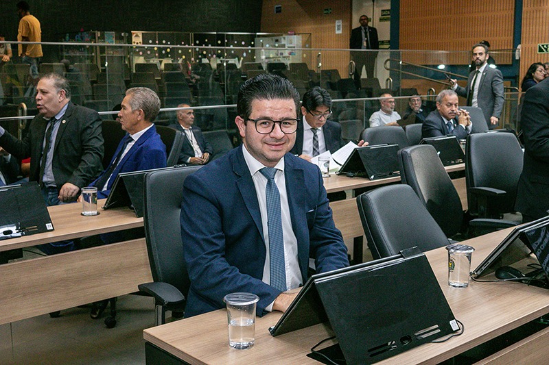 Filipe Marchesi entrega Título de Cidadã Campineira e Diplomas de Mérito a profissionais que se destacam em diferentes áreas
